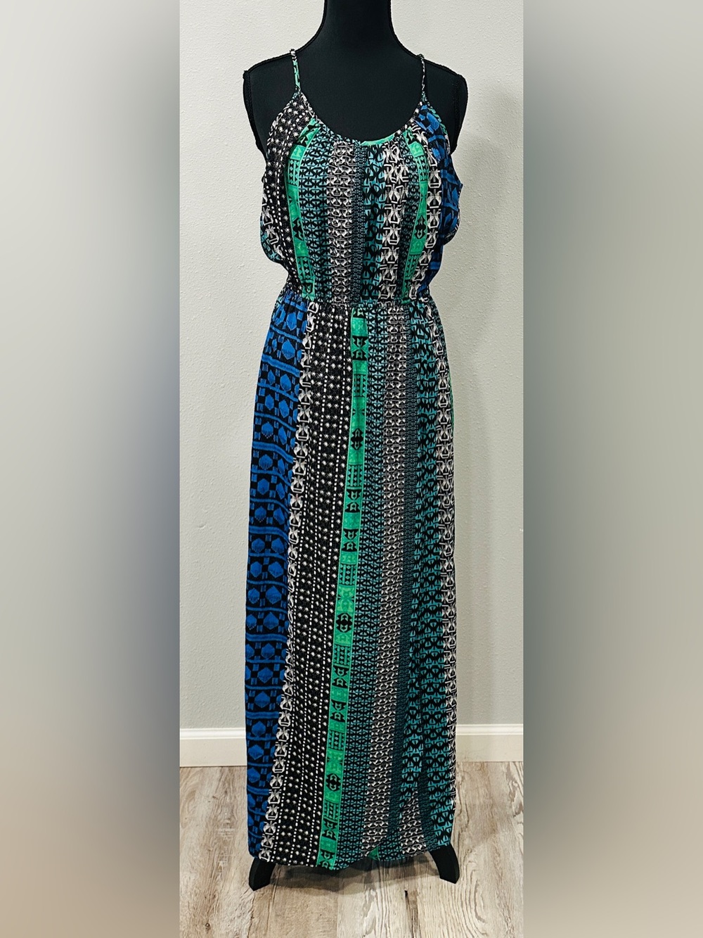 Forever 21 - Size M - Blue & Green Patterned Maxi Dress with Slit